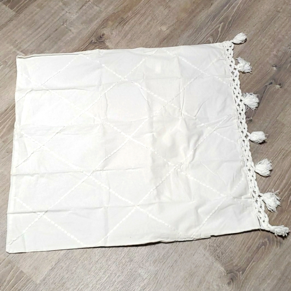 Pottery Barn White Cotton Pillowcase 1 Pom-Pom Detail Good Used